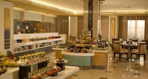 Radisson Blu Suites Gurgaon Restoran gambar